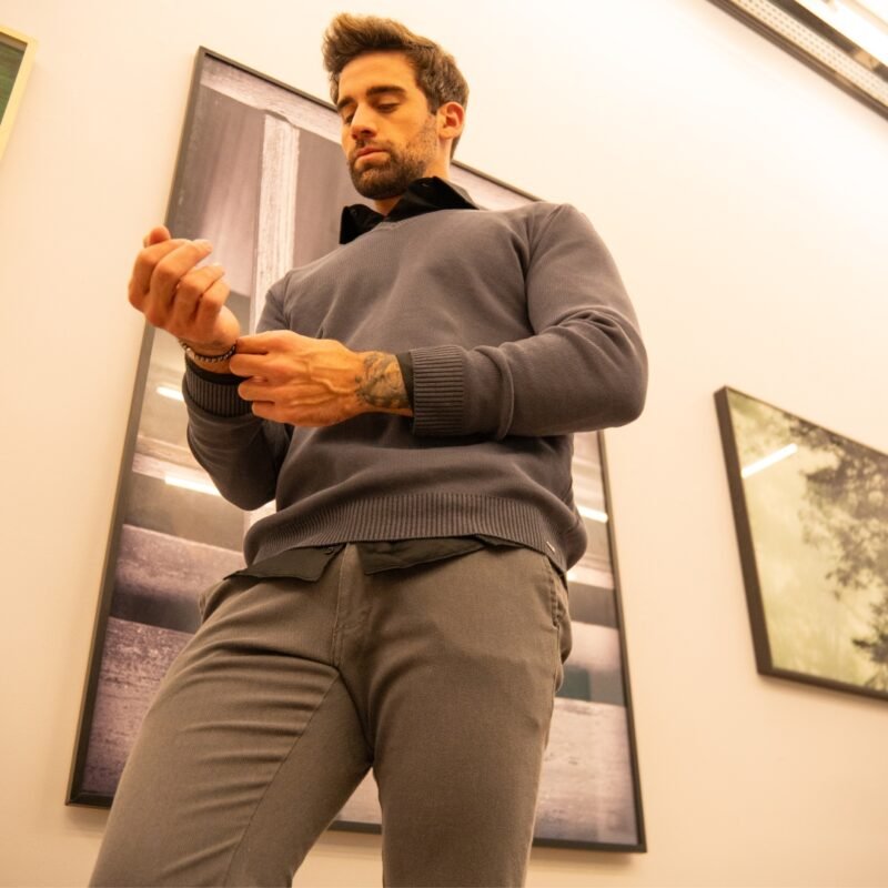 Tricot Gola V - Imagem 4